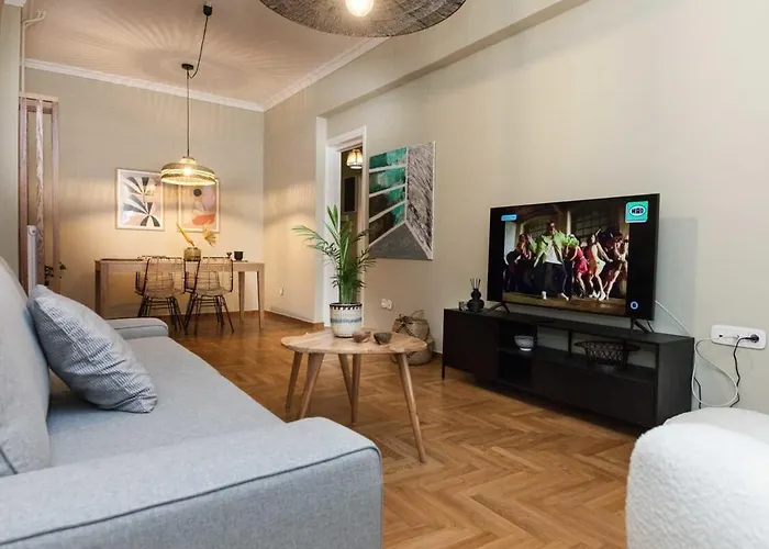 Pagrati Urban Oasis Getaway 2Bd Apt With Balcony