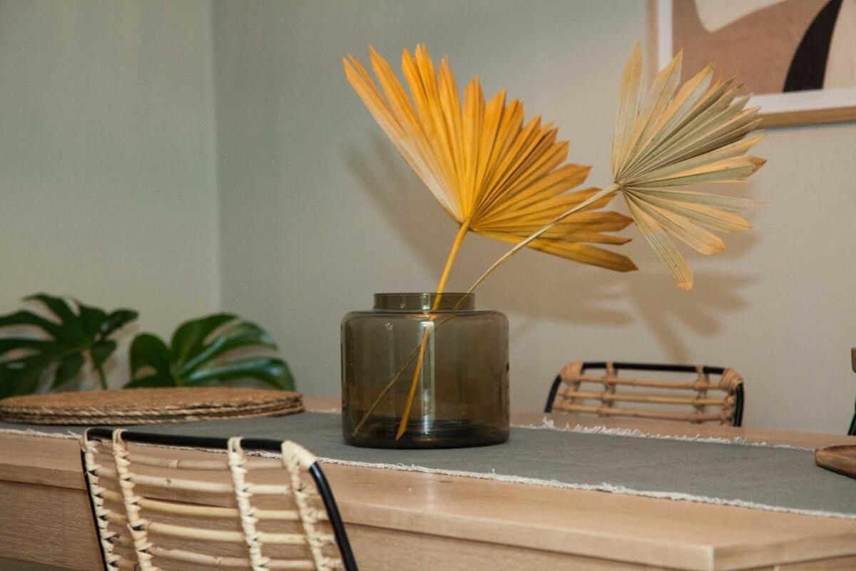 Pagrati Urban Oasis Getaway 2bd With Balcony * Athen